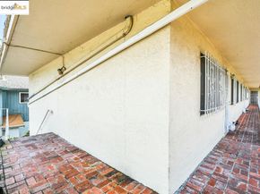 3300 Brookdale Ave, Oakland CA 94602