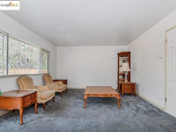 3300 Brookdale Ave, Oakland CA 94602