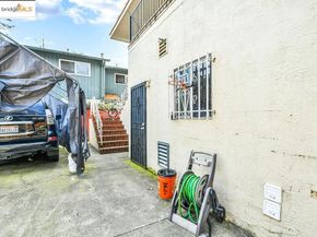 3300 Brookdale Ave, Oakland CA 94602