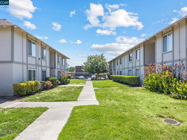 825 Oak Grove Rd 62, Concord CA 94518