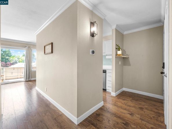 825 Oak Grove Rd 62, Concord CA 94518