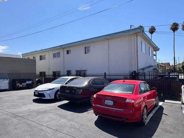 2426 57Th Ave, Oakland CA 94605