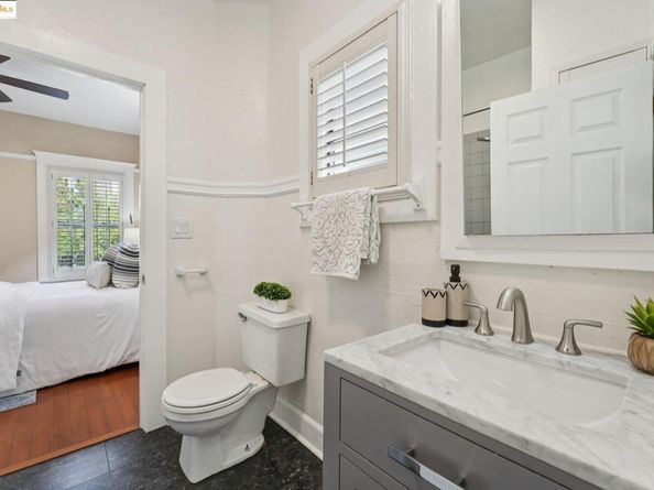 2002 Chestnut St, Oakland CA 94607