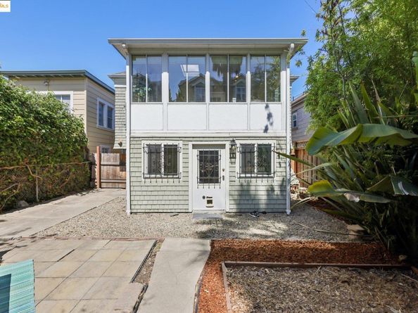 2002 Chestnut St, Oakland CA 94607