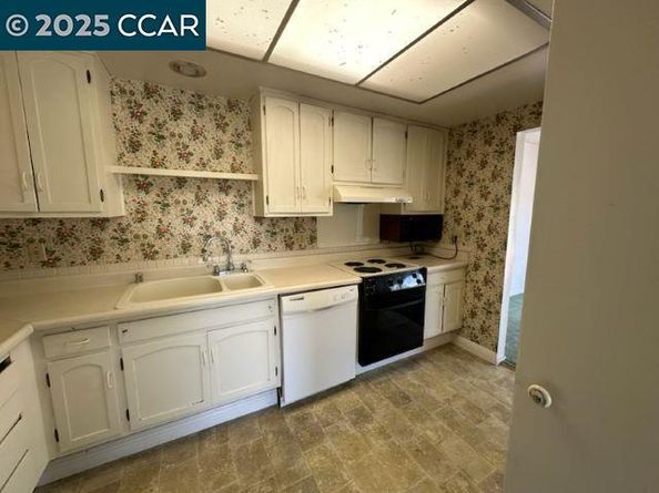 2000 Pine Knoll Dr 2, Walnut Creek CA 94595