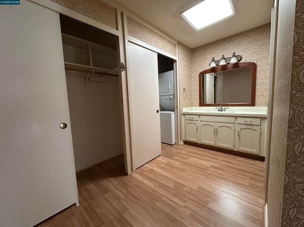 2000 Pine Knoll Dr 2, Walnut Creek CA 94595