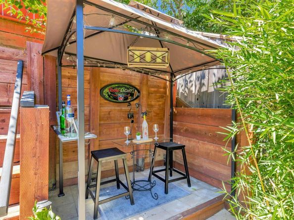 22561 Mossy Rock Dr, Hayward CA 94541