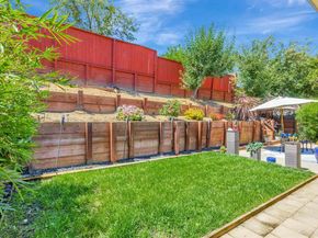 22561 Mossy Rock Dr, Hayward CA 94541
