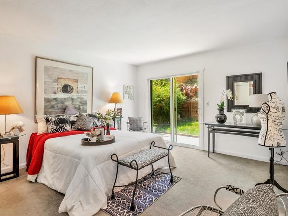 22561 Mossy Rock Dr, Hayward CA 94541