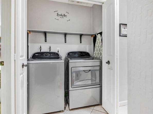22561 Mossy Rock Dr, Hayward CA 94541