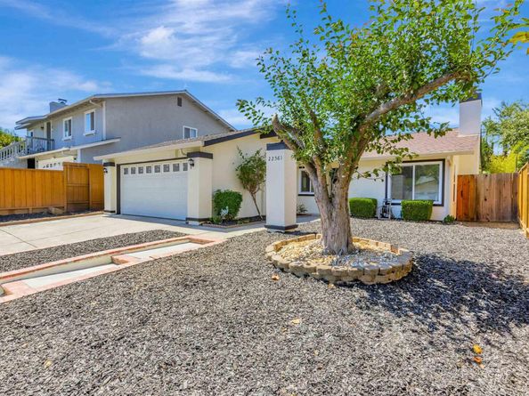 22561 Mossy Rock Dr, Hayward CA 94541