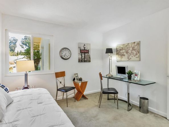 22561 Mossy Rock Dr, Hayward CA 94541