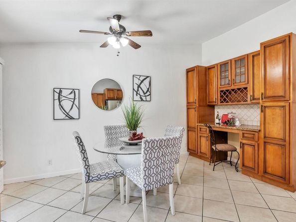 22561 Mossy Rock Dr, Hayward CA 94541