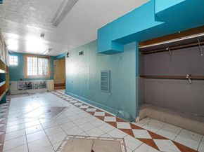 215 Thornton Ave, San Francisco CA 94124