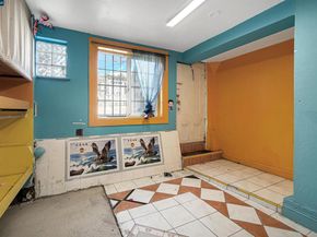 215 Thornton Ave, San Francisco CA 94124