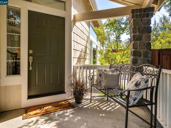 931 Arrowhead Ter, Clayton CA 94517
