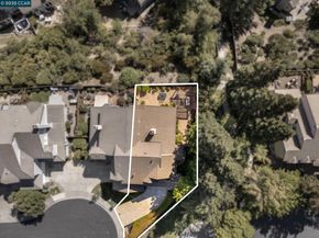 931 Arrowhead Ter, Clayton CA 94517