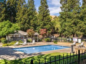931 Arrowhead Ter, Clayton CA 94517