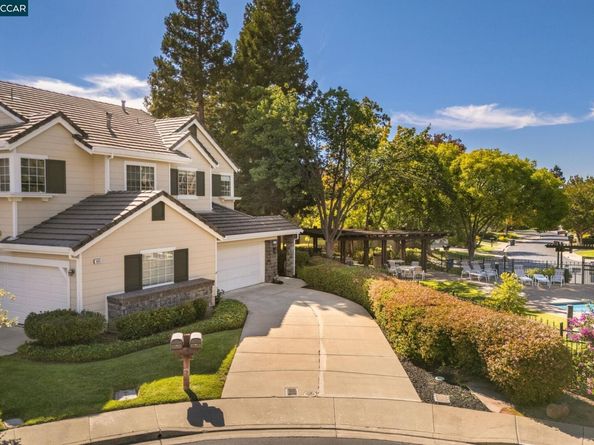931 Arrowhead Ter, Clayton CA 94517