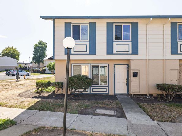 27801 Del Norte Ct, Hayward CA 94545