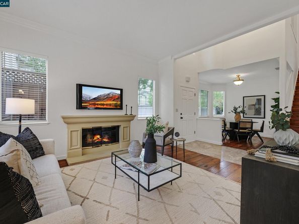 422 Sutton Cir, Danville CA 94506