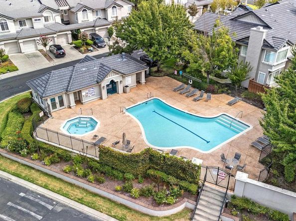 422 Sutton Cir, Danville CA 94506