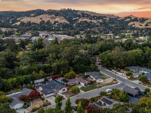 3434 Little Lane, Lafayette CA 94549