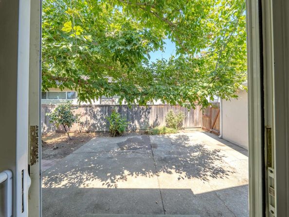 15083 Alexandria St, San Leandro CA 94579