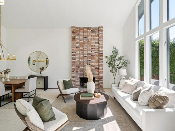 5821 Cold Water Dr, Castro Valley CA 94552