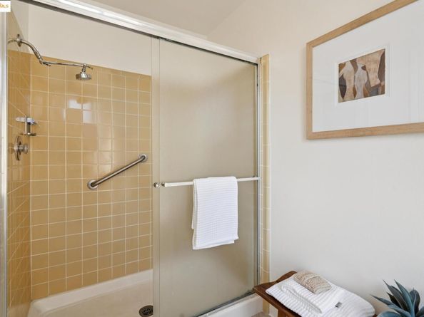 5821 Cold Water Dr, Castro Valley CA 94552