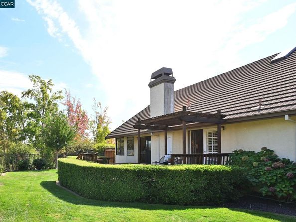 30 Rainbow Bridge Ct, San Ramon CA 94582