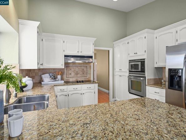 30 Rainbow Bridge Ct, San Ramon CA 94582