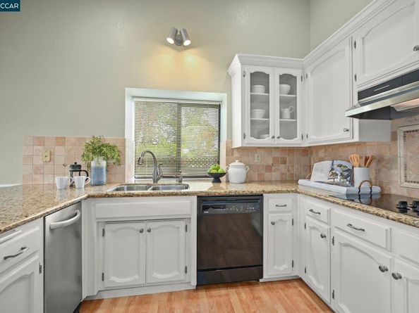 30 Rainbow Bridge Ct, San Ramon CA 94582