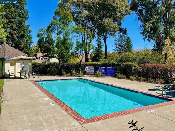 30 Rainbow Bridge Ct, San Ramon CA 94582