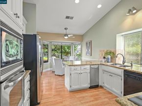 30 Rainbow Bridge Ct, San Ramon CA 94582