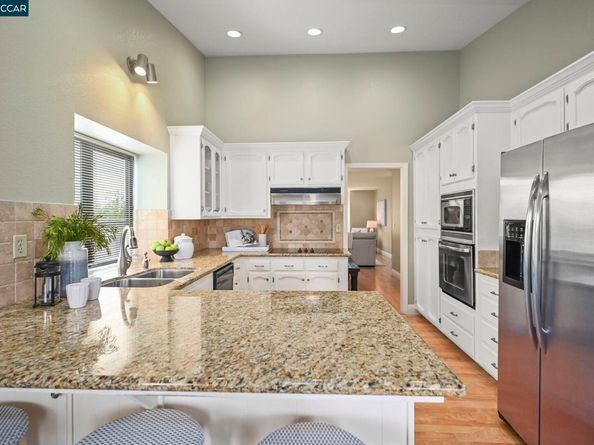 30 Rainbow Bridge Ct, San Ramon CA 94582
