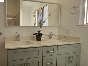 444 Schafer Rd, Hayward CA 94544