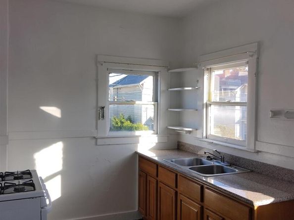 847 E 18th, Oakland CA 94606