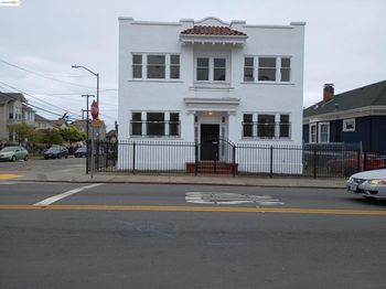 847 E 18th