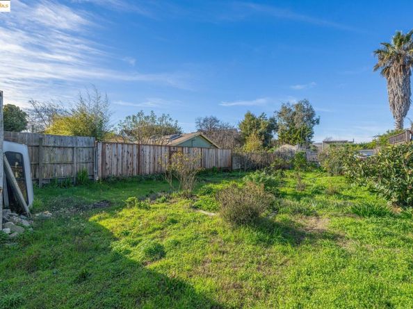 3032 Mabel St, Berkeley CA 94702