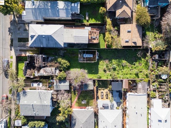 3032 Mabel St, Berkeley CA 94702