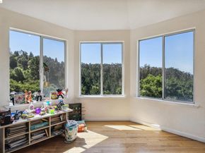 2335 Tunnel Rd, Oakland CA 94611