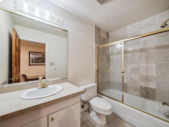 2335 Tunnel Rd, Oakland CA 94611