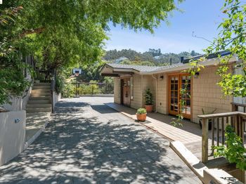 2335 Tunnel Rd