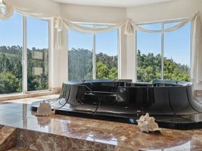 2335 Tunnel Rd, Oakland CA 94611