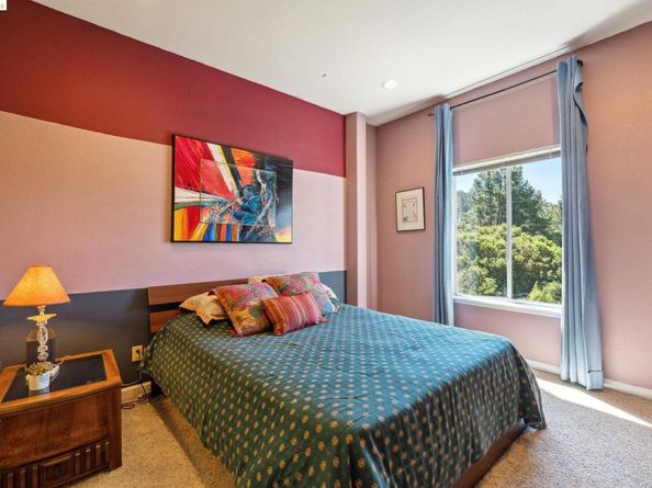 2335 Tunnel Rd, Oakland CA 94611