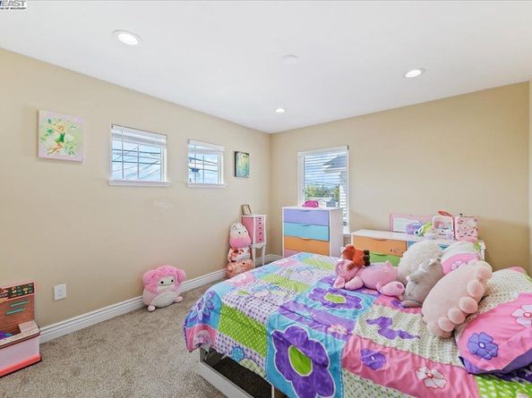 736 N P St, Livermore CA 94551
