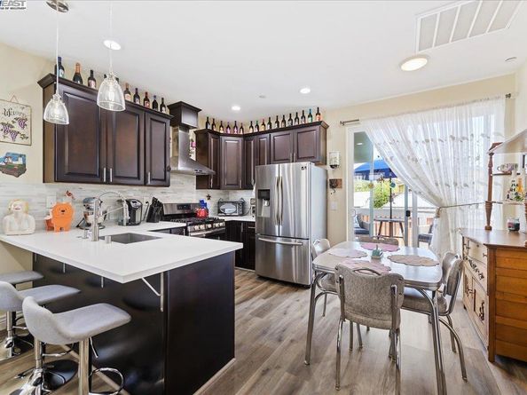736 N P St, Livermore CA 94551
