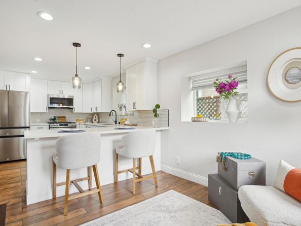 875 Wood St, Oakland CA 94607