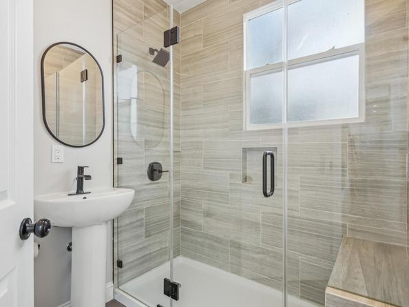 875 Wood St, Oakland CA 94607